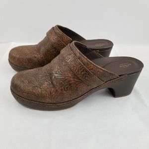 Crocs Triple Comfort Sarah Tooled Brown Clog Mules